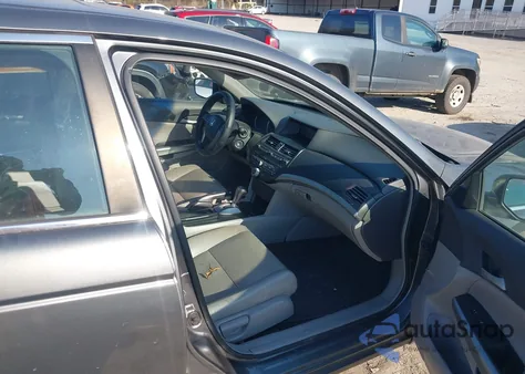 2009 Honda Accord 2.4 Ex-L from USA, damaged, VIN 1HGCP26839A121454